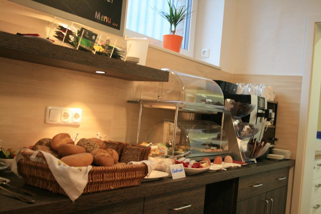 Apartmenthaus Unterwegs 4* Rostock
